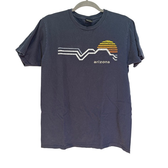 Prairie Mountain Other - Graphic T-Shirt Mens Medium Blue Arizona Retro Gorpcore Souvenir Desert Travel